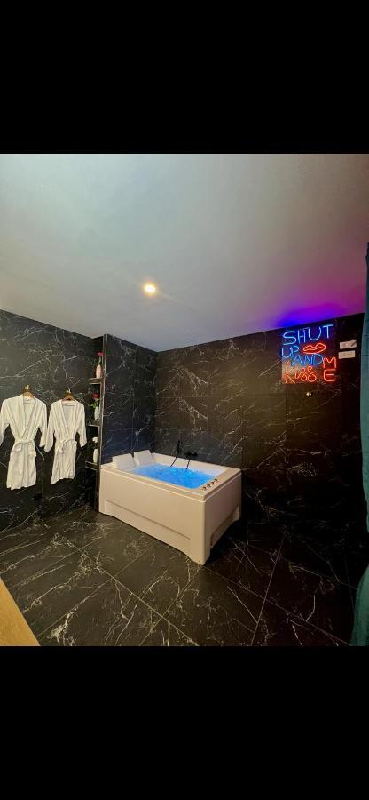 R.Suite سانت إتيان المظهر الخارجي الصورة