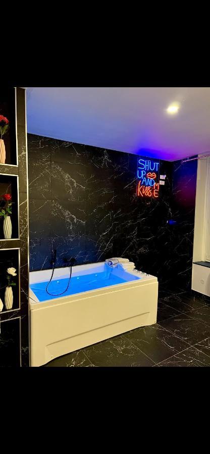 R.Suite سانت إتيان المظهر الخارجي الصورة
